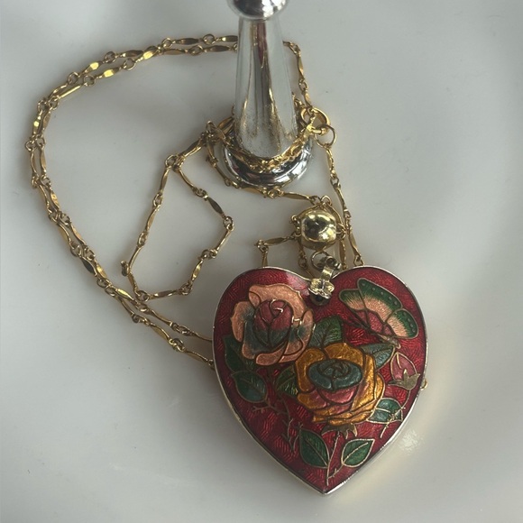 Vintage Cloisonné Heart Pendant Necklace - Picture 6 of 9